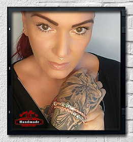 Lederarmband Loistava Mennyt Skull zweireihig